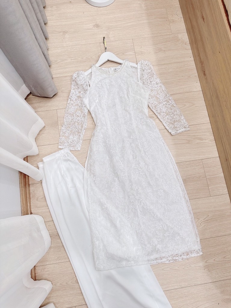 ÁO DÀI REN CỔ CÁCH ĐIỆU NỮ CAO CẤP SẴN