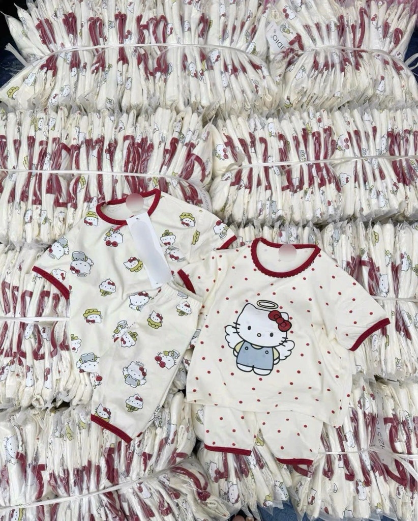 SET 2 BỘ KITTY PHỐI VIỀN ĐỎ CHO BÉ GÁI