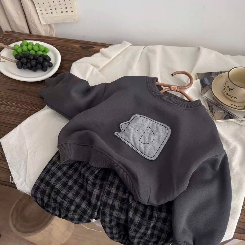 SET BỘ DÀI NỈ ĐANH THÊU HOẠ TIẾT KÈM QUẦN KẺ BÉ TRAI