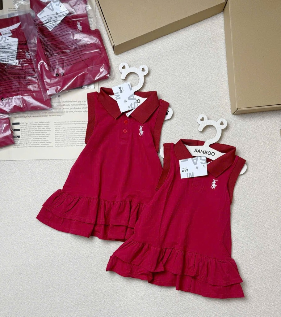 VÁY POLO ĐỎ THÊU NGỰA BÉ GÁI SẴN(SALE 59k)