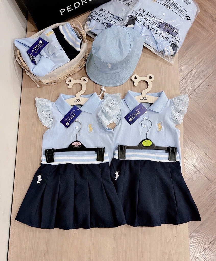 SET VAY POLO THÊU NGỰA XANH KÈM MŨ BÉ GÁI SẴN (SALE 85k)