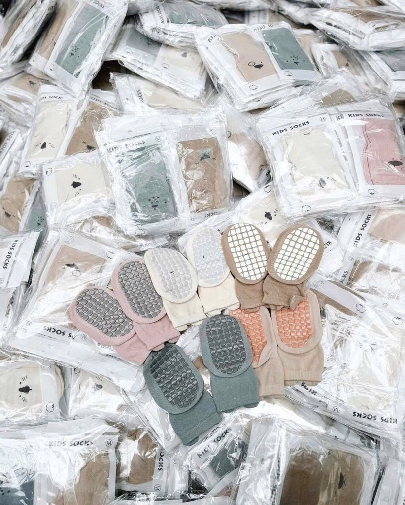 ĐỒ LÓT - SET 10 ĐÔI TẤT CHỐNG TRƠN DỄ THƯƠNG BÉ TRAI BÉ GÁI