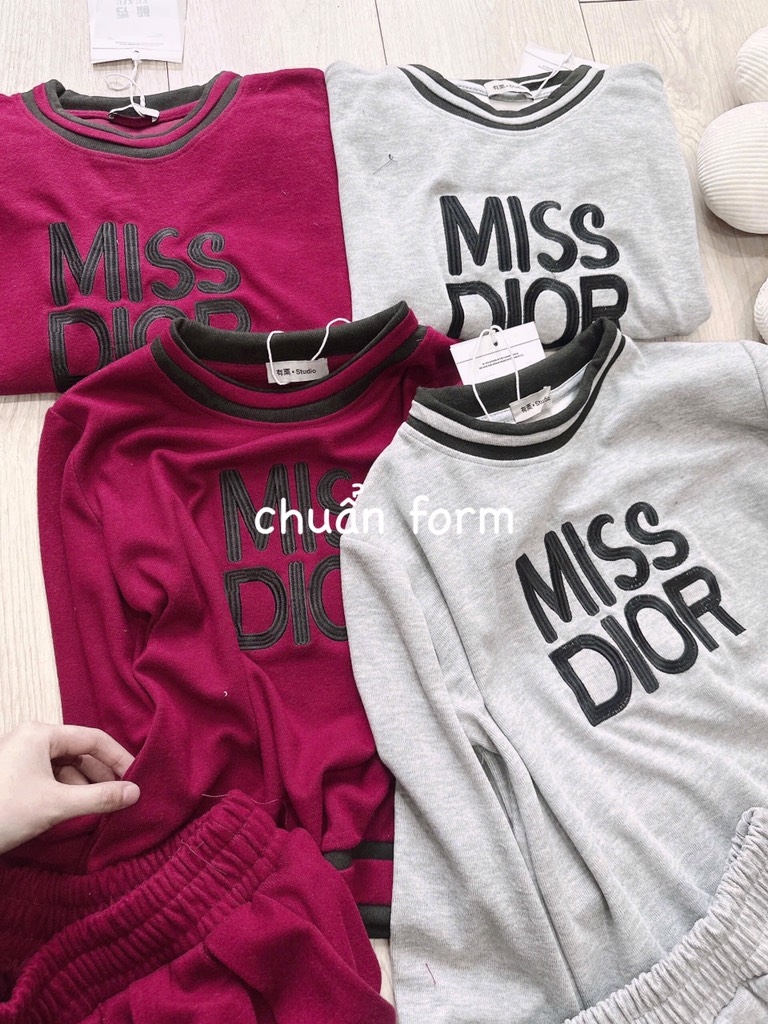SET LEN LÔNG THỎ DIOR PHỐI SỌC CV XẾP LY 2 LỚP NỮ THU ĐÔNG SẴN