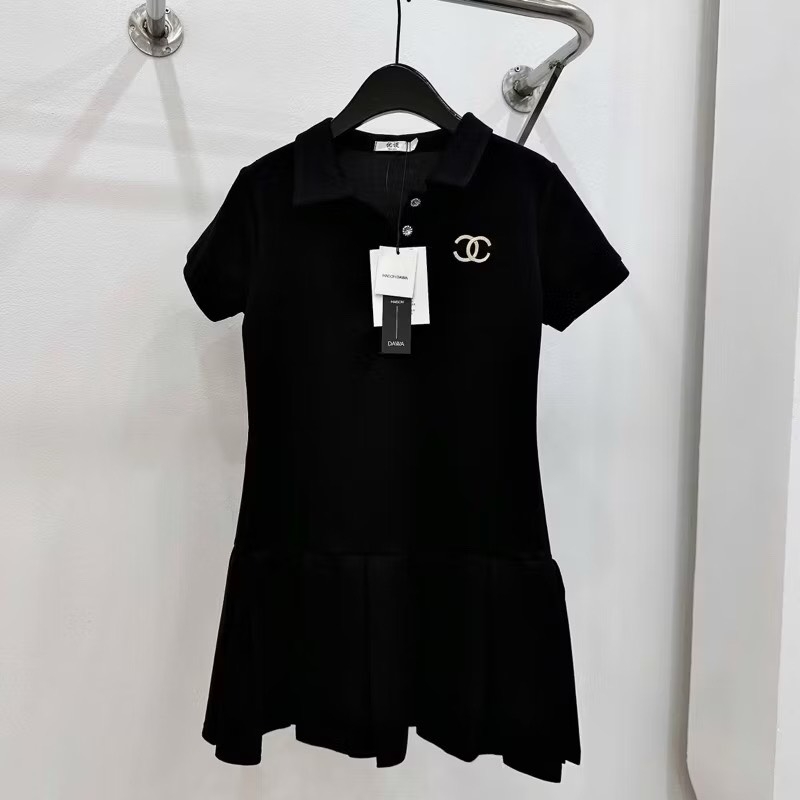 VÁY POLO THÊU CNEL NỮ SẴN (xả 100K)