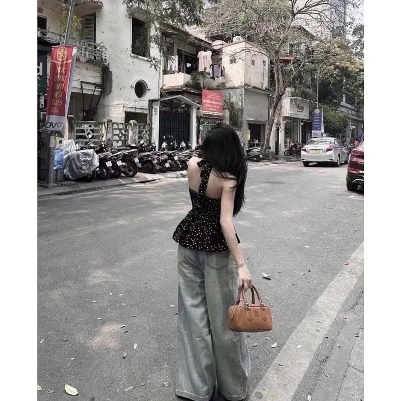 ÁO YẾM CHẤM BI NỮ SẴN