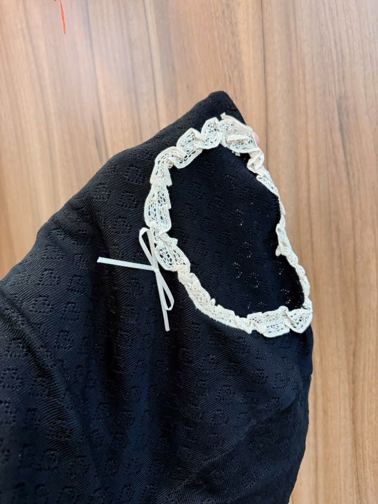 ÁO LEN NỮ PHỐI REN CỔ ĐÍNH NƠ