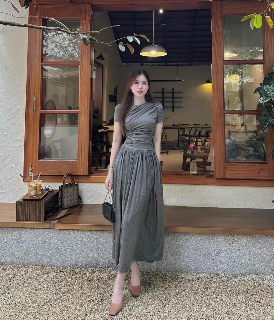 VÁY NỮ SUÔNG CỘC TAY XOÈ DÚM VAI 2M ĐEN XÁM V082