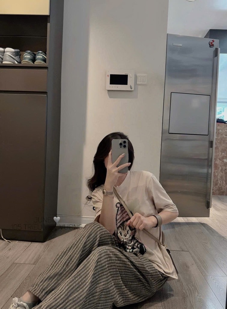 BỘ CỘC ÁO HÌNH THỎ ĐỘI MŨ QUẦN KẺ NỮ SẴN