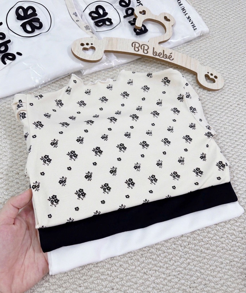 SET 3 ÁO ZIP DÀI TAY ĐEN TRẮNG HOA NHÍ BÉ GÁI (SALE 89k)
