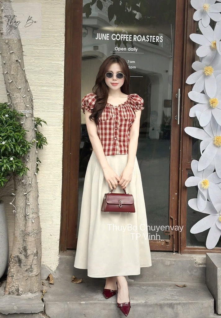 SET ÁO CARO ĐỎ TAY BỒNG CHÂN VÁY KEM LY DÀI NỮ SẴN (SALE 129k)
