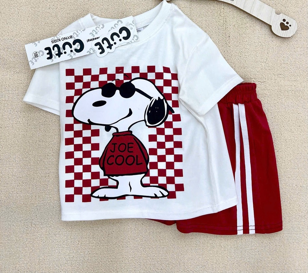 SET BỘ COTTON SNOPY JOE COOL MIX QUẦN SỌC THỂ THAO ĐỎ ĐÔ CHO BÉ TRAI SẴN