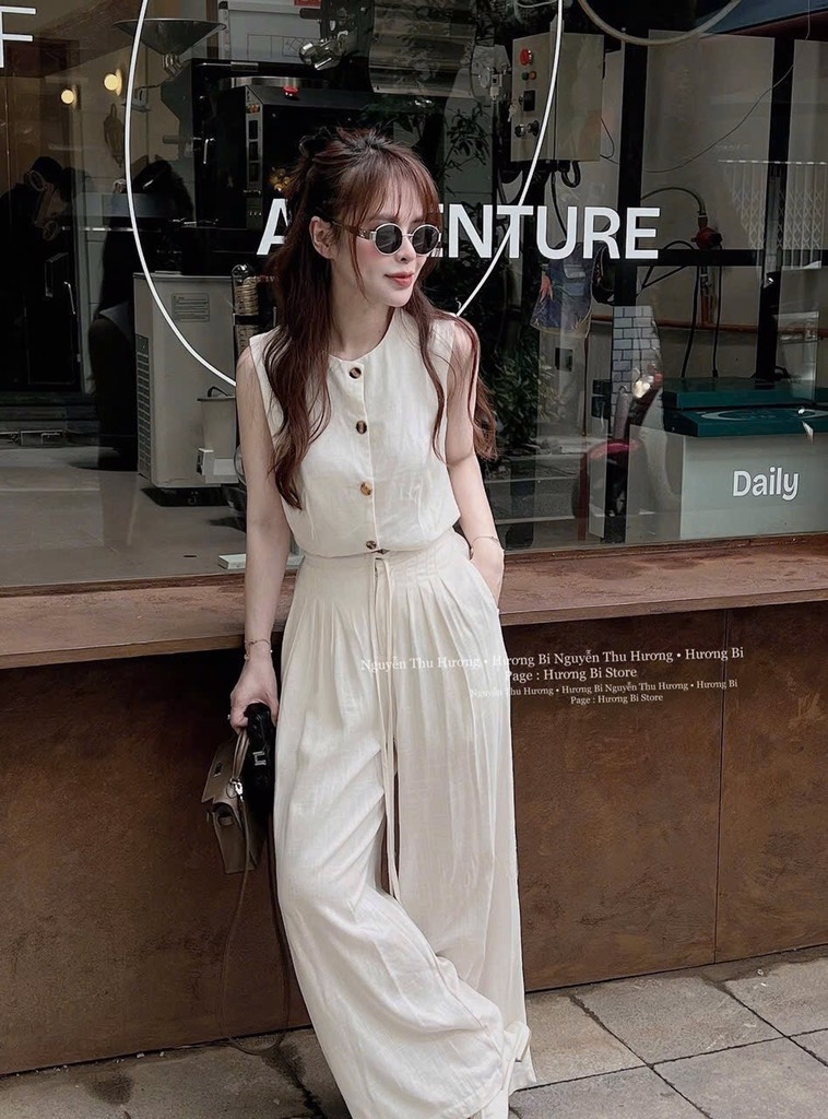 SET ĐŨI LIEN SÁT NÁCH QUẦN SUÔNG NỮ SẴN