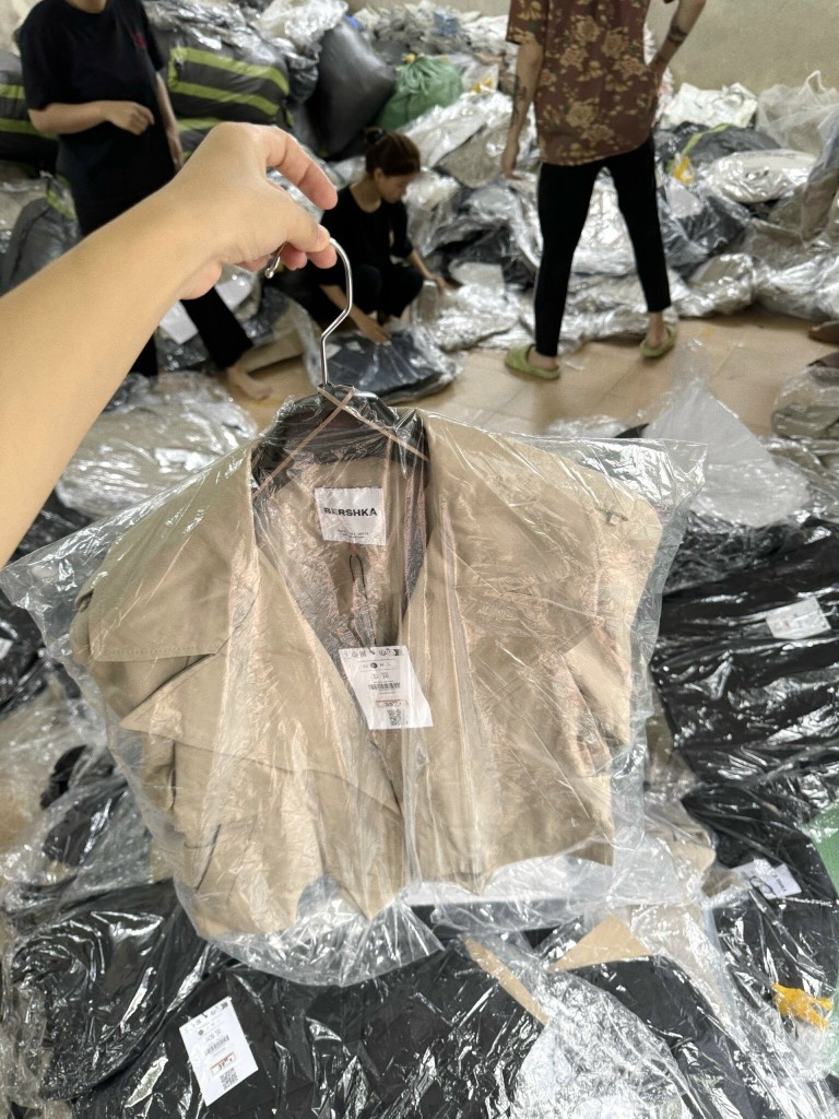 ÁO KHOÁC KAKI NỮ DÁNG LỬNG SẴN