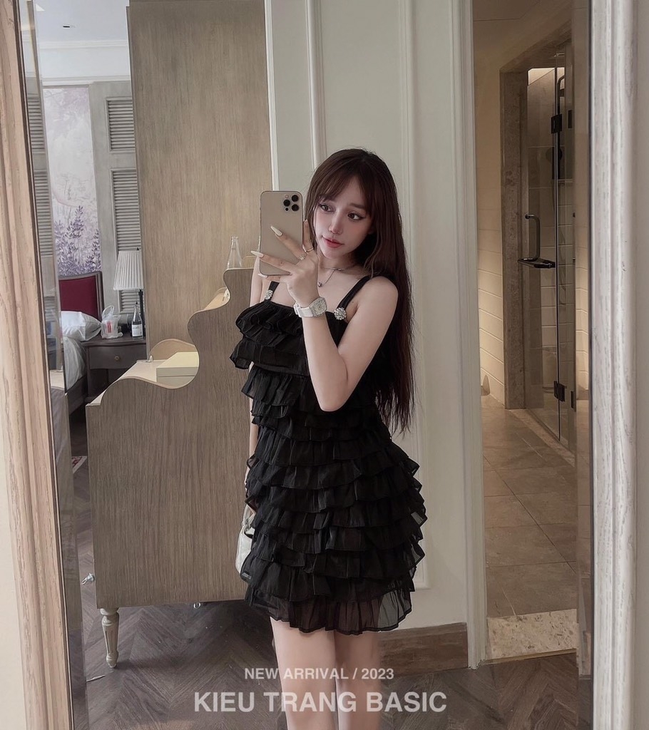 VÁY 2 DÂY NHIỀU TẦNG SẴN