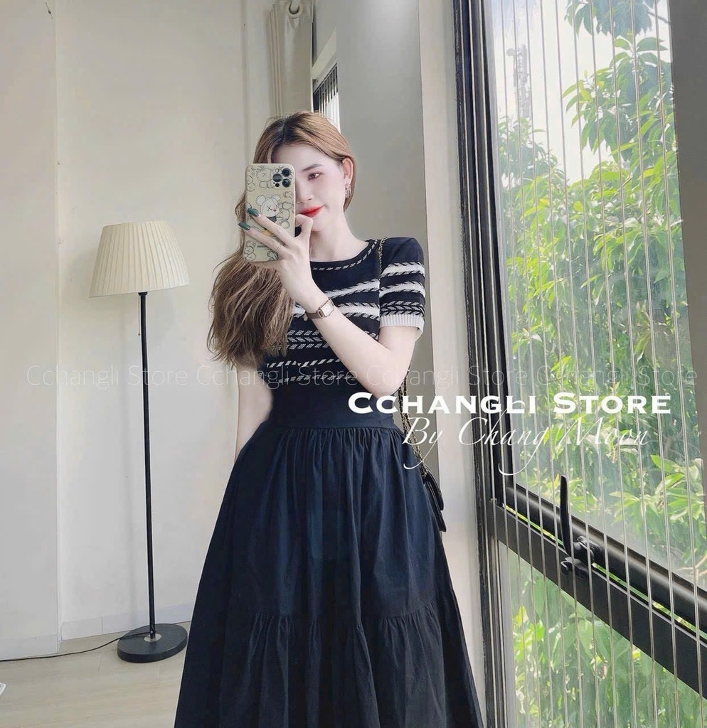 ÁO LEN KẺ MONGTOGI CỔ TRÒN NỮ THU ĐÔNG