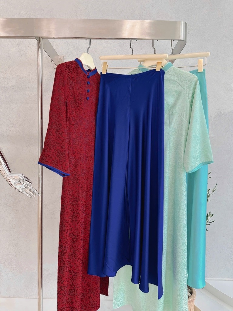 SET ÁO DÀI GẤM TẮM PHỐI CỔ MIX QUẦN VÁY LỤA CAO CẤP NỮ SẴN