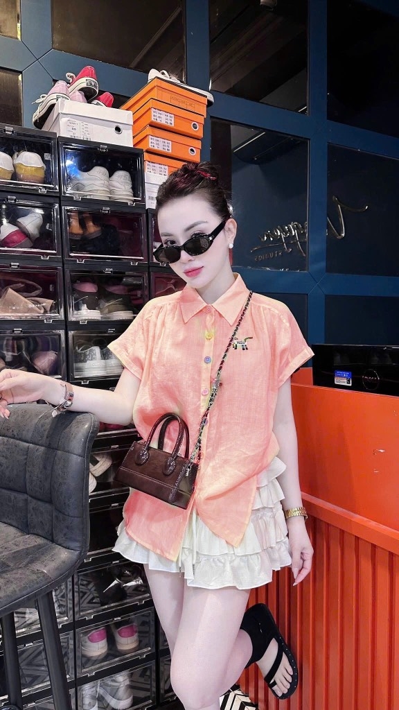 ÁO SƠ MI TAY LIỀN CÚC THÊU NGỰA NỮ