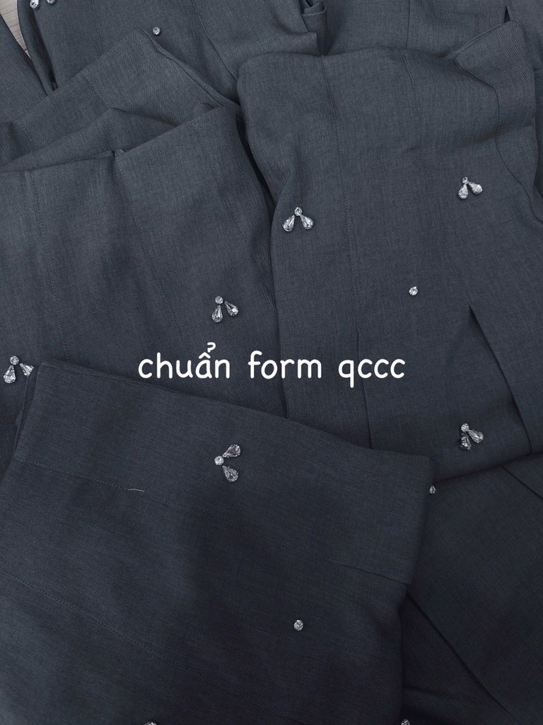 CHÂN VÁY XẾP LI ĐÍNH ĐÁ NỮ SẴN(XẢ 65k)