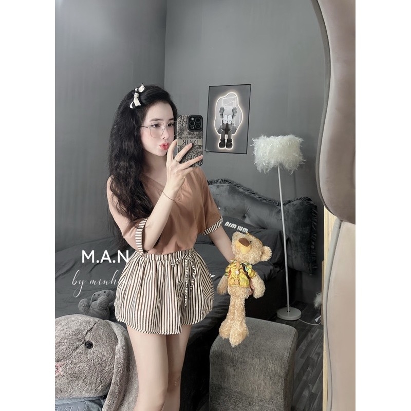 BỘ ÁO CỔ TIM QUẦN ĐÙI KẺ HOT