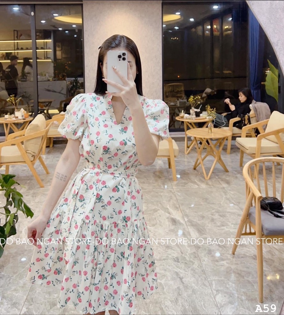 VÁY HOA CHẠY DÂY CỔ V 2 LỚP SẴN