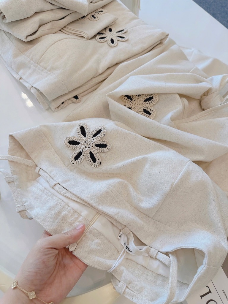 VÁY ĐÍNH HOẠ TIẾT CAO CẤP NỮ