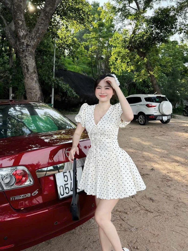 VÁY CHẤM BI XẾP LI CỔ TIM TAY BỒNG 2 LỚP NỮ