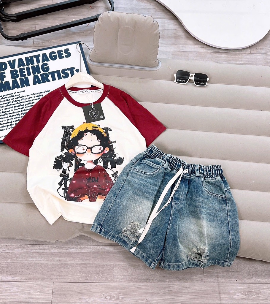 SET BỘ ÁO THUN CÔ GÁI ĐỎ KÈM QUẦN NGỐ JEAN BÉ GÁI