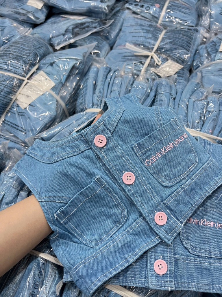 SÉT JEAN CALVIN KÈM MŨ BÉ GÁI (LOẠI ĐẮT) SẴN (XẢ 75k)