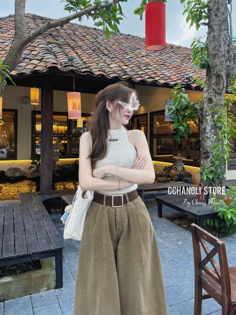 QUẦN JEAN NỮ SUÔNG NÂU GÂN NỔI