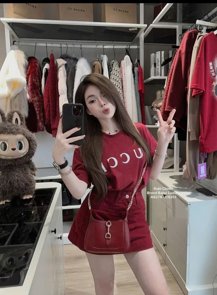 CHÂN VÁY BÒ NỮ ĐỎ NEW TÚI NGANG SẴN