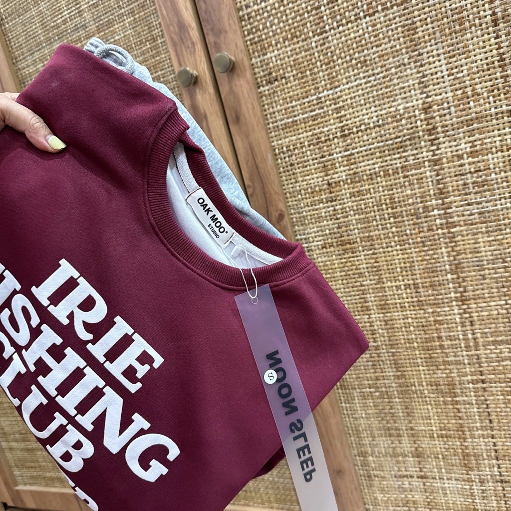 SET ÁO ĐỎ FISHING CLUB PHỐI QUẦN XÁM NỮ THU ĐÔNG