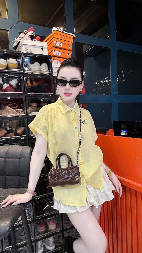 ÁO SƠ MI TAY LIỀN CÚC THÊU NGỰA NỮ