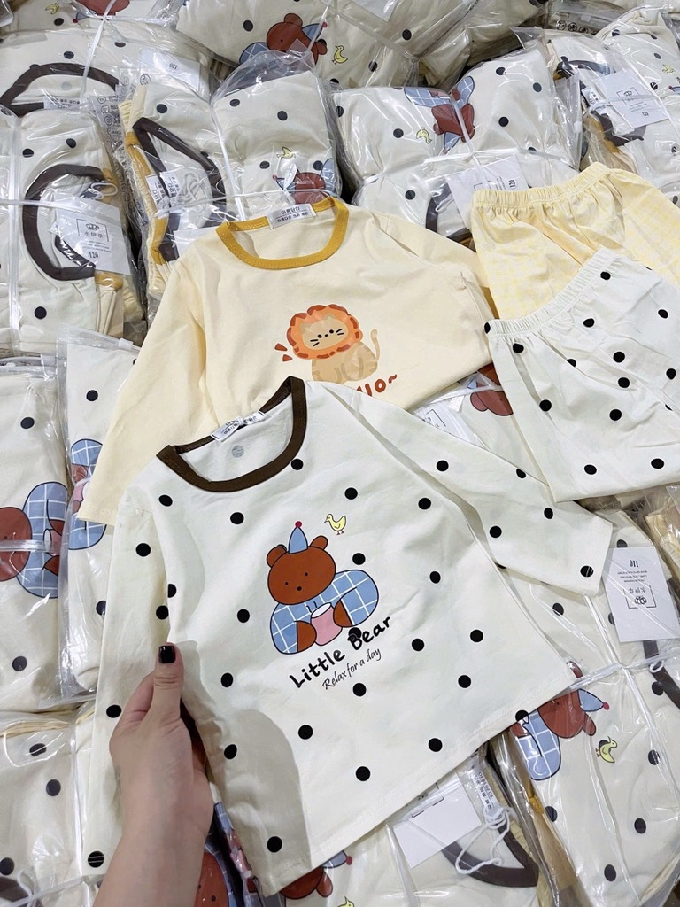 SET 2 BỘ DÀI TONE VÀNG NHẠT XINH IU BÉ GÁI