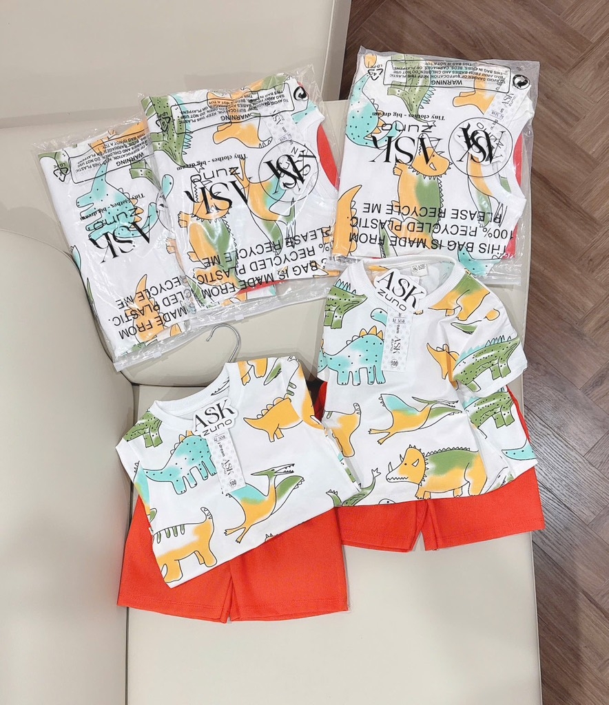 SET KHỦNG LONG QUẦN CAM BÉ TRAI SẴN (SALE 62k)