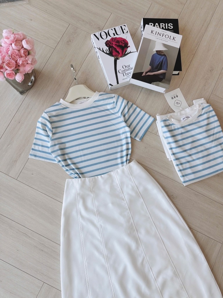 SET ÁO KẺ XANH CHÂN VÁY TRẮNG NỮ SẴN