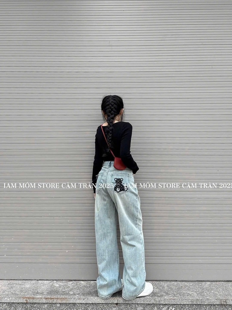 QUẦN JEAN NỮ SUÔNG IN GẤU L.V SẴN (SALE 90k)