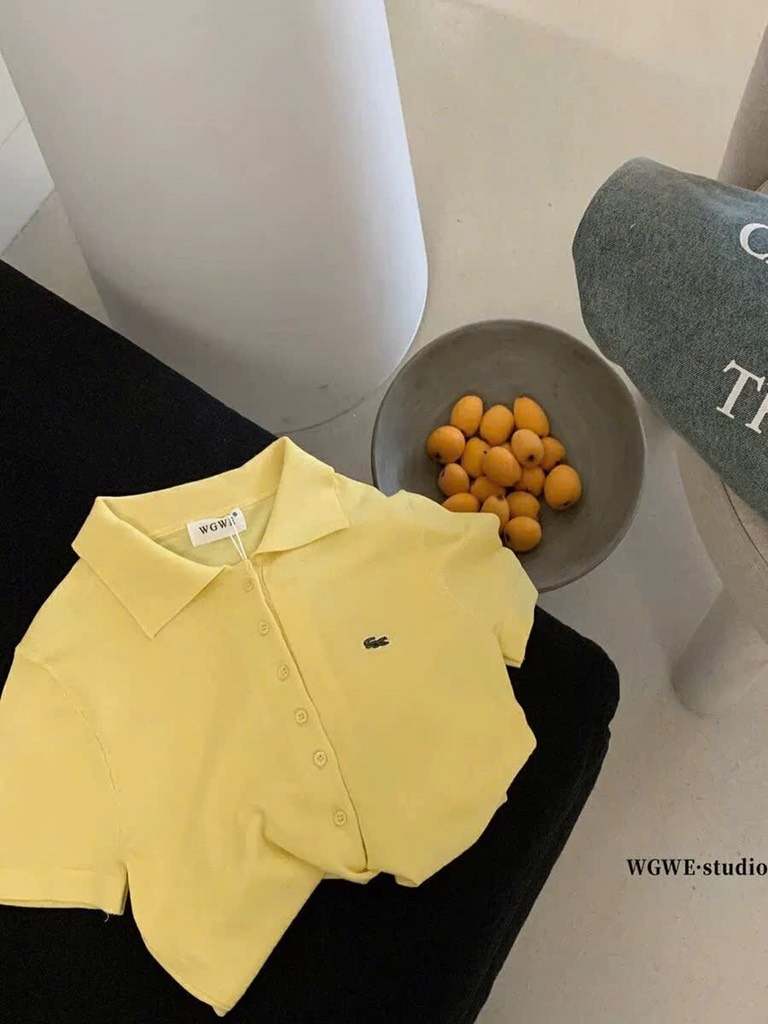 ÁO LEN DỆT WGWE VÀNG THÊU CÁ SẤU NỮ SẴN