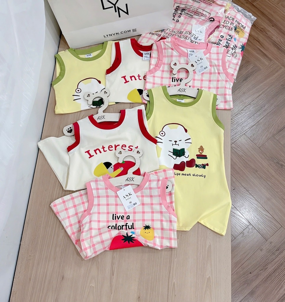 SET 3 VÁY SN MÈO CÀ CHUA BÉ GÁI