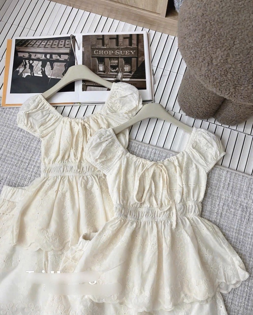 SET BỘ REN CỔ VUÔNG KÈM QUẦN ĐÙI PHỐI REN NỮ SẴN