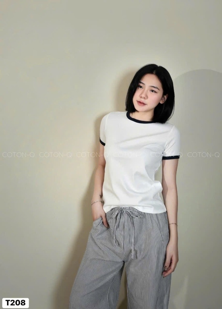 SET 2 ÁO ZIP VIỀN TRẮNG ĐEN NỮ SẴN
