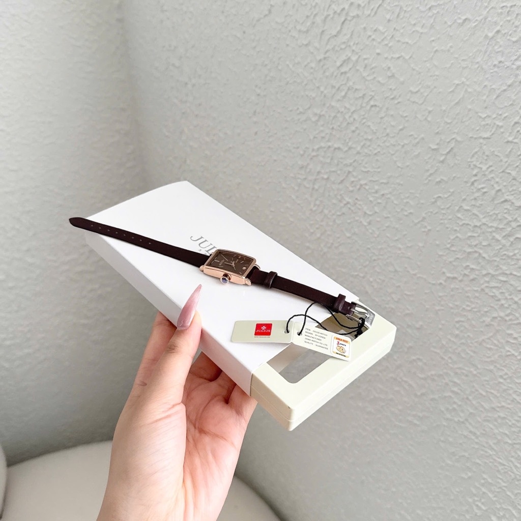 PHỤ KIỆN - ĐỒNG HỒ MẶT VUÔNG TONE NÂU ĐẬM