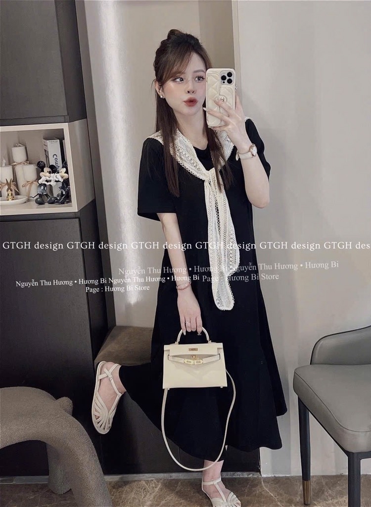 VÁY SUÔNG ĐEN KÈM KHĂN NỮ SẴN
