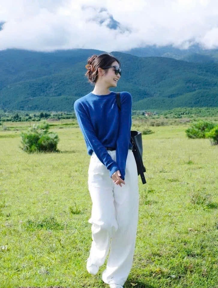 ÁO LEN XANH COBAN NỮ THU ĐÔNG