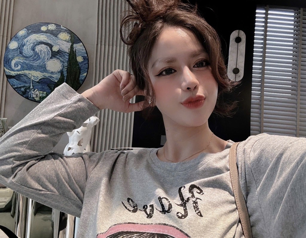 SET DÀI XÁM CÔ GÁI NỮ THU ĐÔNG