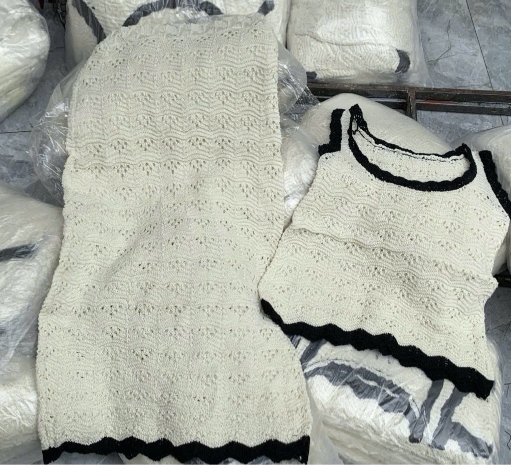 SET ÁO MIX CHÂN VÁY LEN MÀU KEM VIỀN ĐEN NỮ