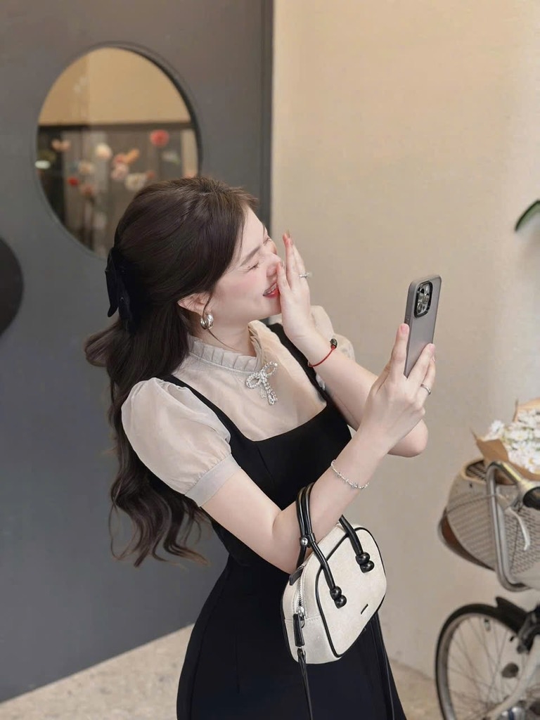 VÁY PHỐI XẾP LI CỔ TAY BỒNG NỮ SẴN( SALE 144k )