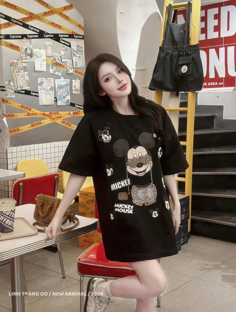 ÁO PHÔNG QC DÁNG RỘNG MICKEY ĐÍNH ĐÁ NỮ