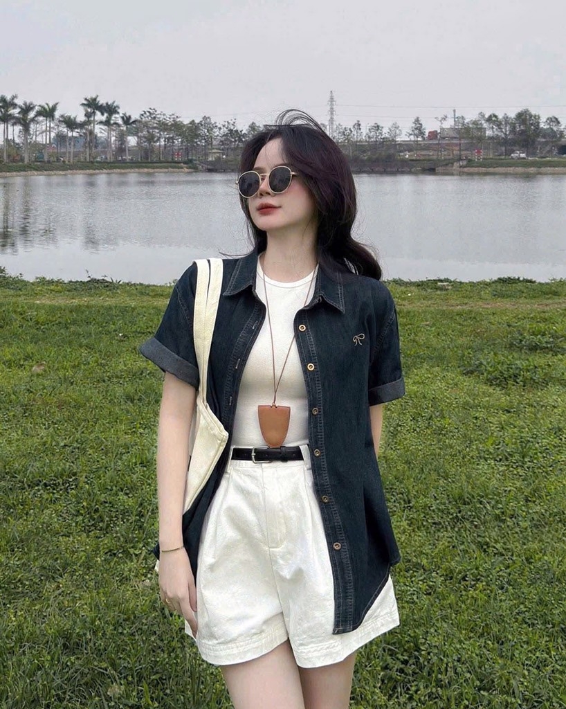SET ÁO DENIM PHỐI SHORT TRẮNG NỮ