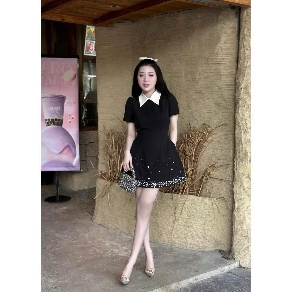 VÁY XOÈ ĐÍNH ĐÁ PHỐI CỔ TRẮNG NỮ
