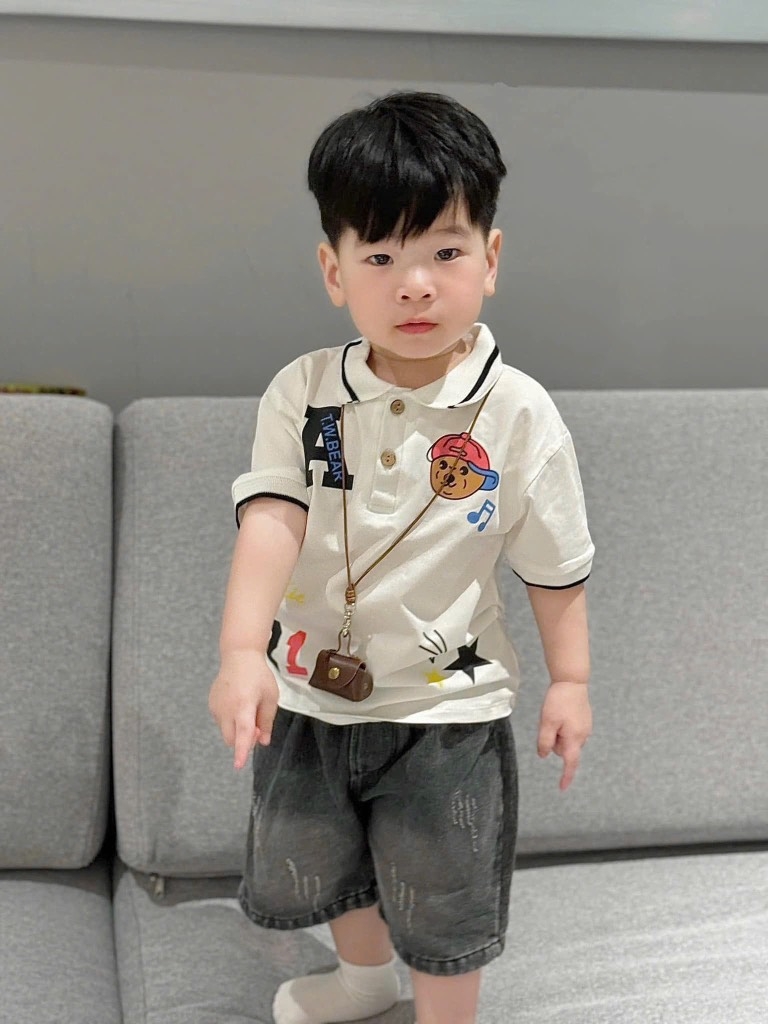 SÉT ÁO POLO GẤU WHO.AU QUẦN SHORT JEAN KHÓI BÉ TRAI NEW( xả 79k)